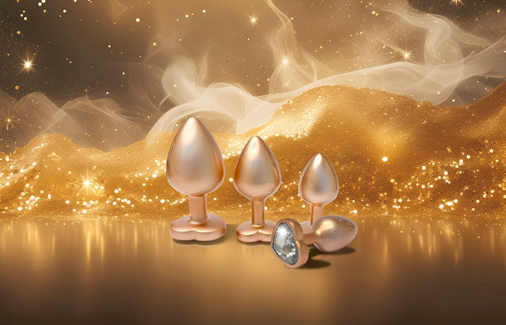GOLD AND LUSTROUS PEARL PIN SET